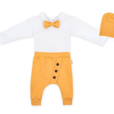 Baby Nellys 3-dielna sada Hubert, body s motýlikom, tepláčiky a čiapočka - hořčica, veľ.92