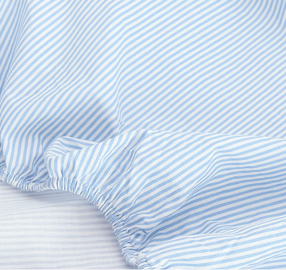 Bavlněné prestieradlo do postielky 60x120cm - modrý jemný prúžok