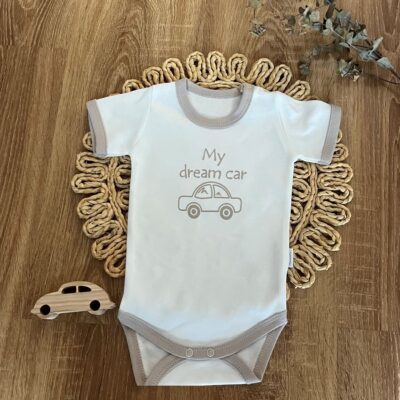 Dojčenské body, kr. rukáv Mamatti, zap. u krku, Dream Car - biele/šedý lem, veľ. 74