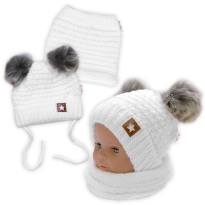Zimná pletená čiapka Star s fleecom a chlpáčkové brmbolce + komínček 2D sada, biela